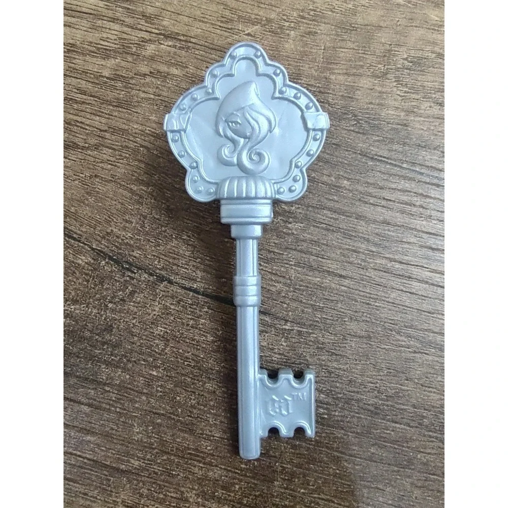 Ever After High Silver Key Shaped Hair Brush For Doll Z29